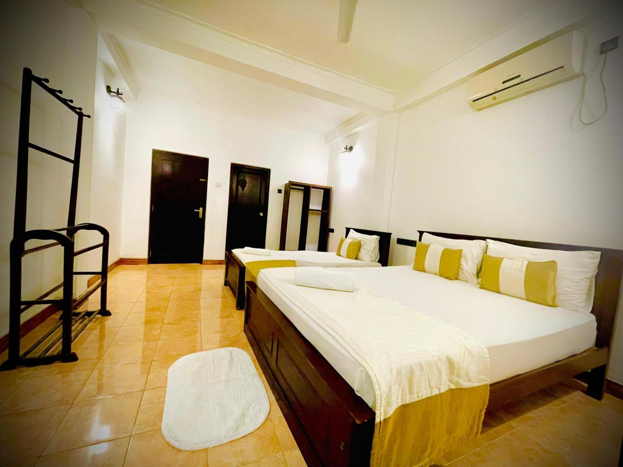 Hotel Grand Casa 康提 外观 照片