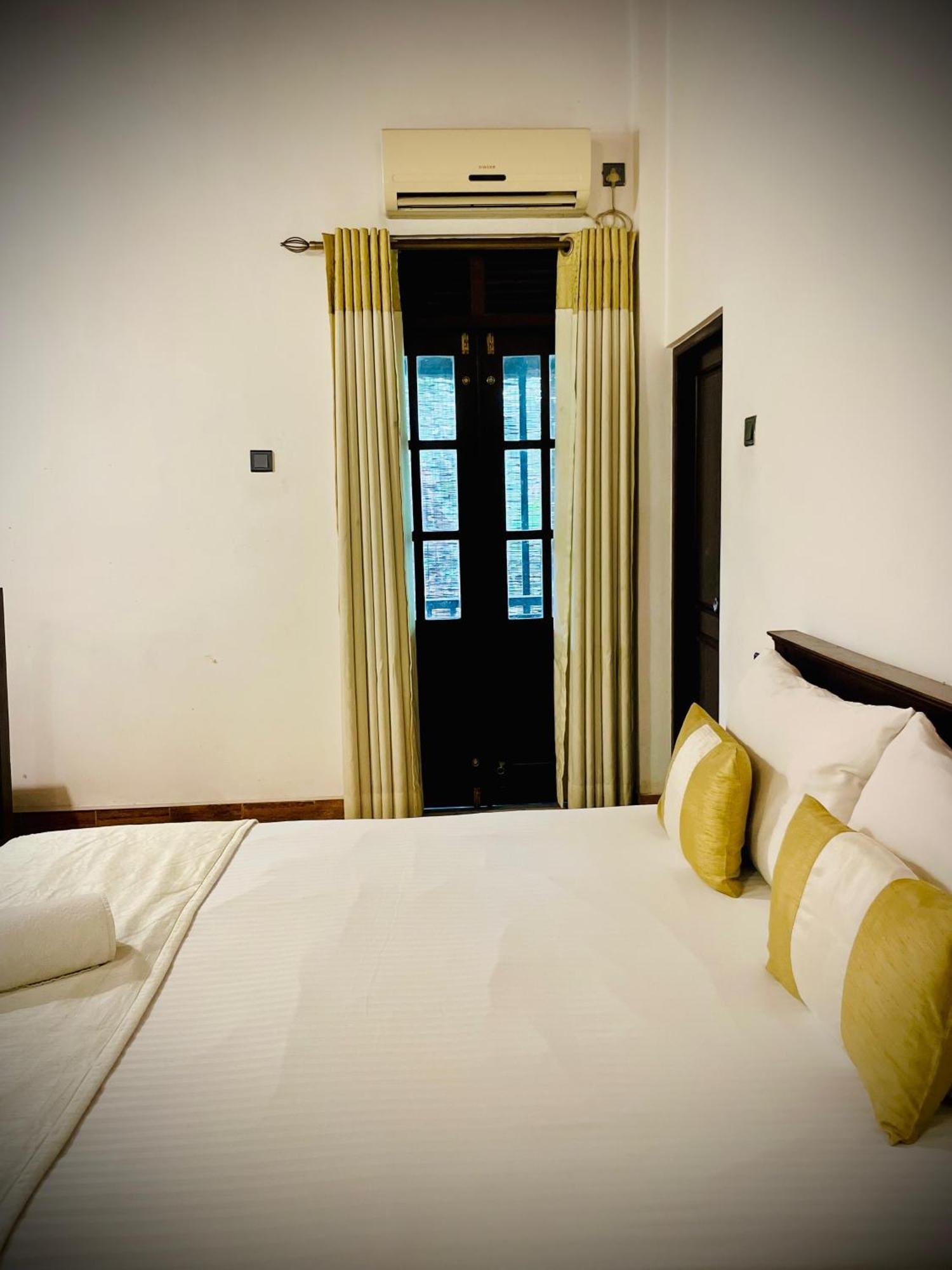 Hotel Grand Casa 康提 外观 照片
